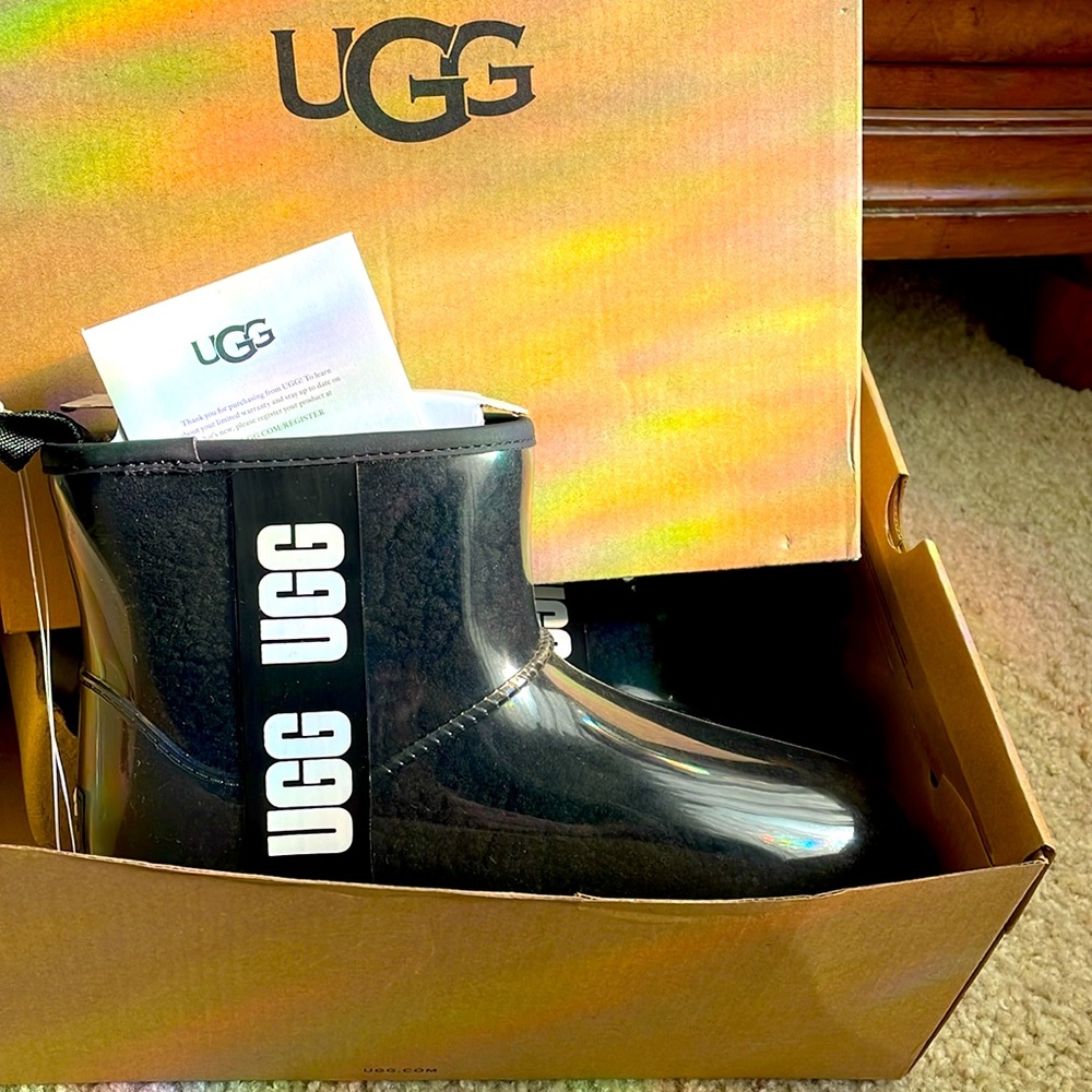 UGG Clear Mini with Black lining, new in box!